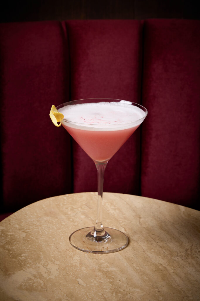 Alba Cocktail Bar in Bangkok